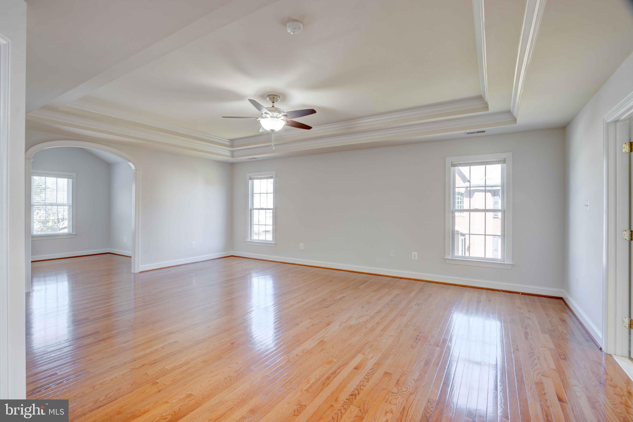 CARLEE MANOR - Residential