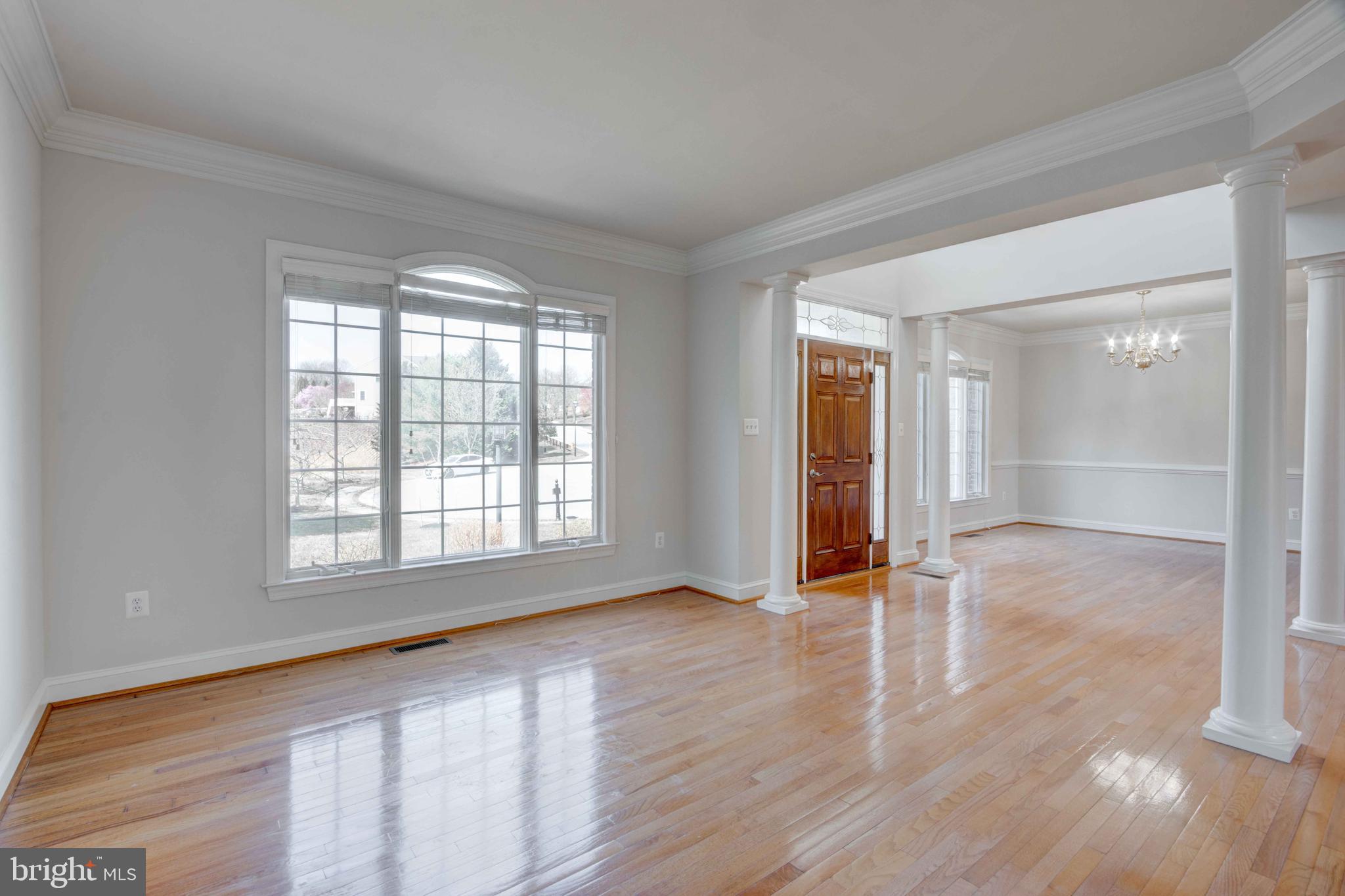 CARLEE MANOR - Residential