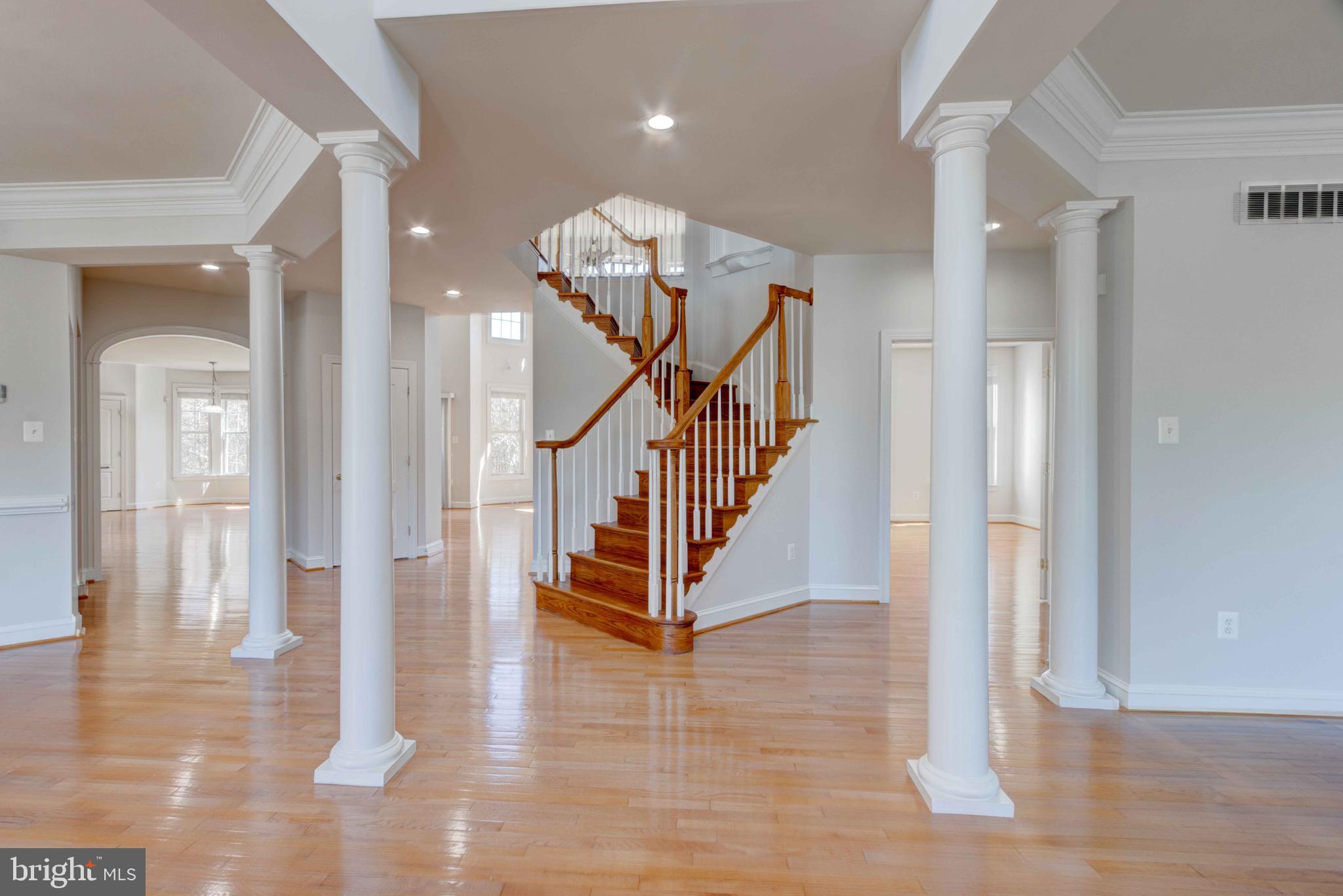 CARLEE MANOR - Residential