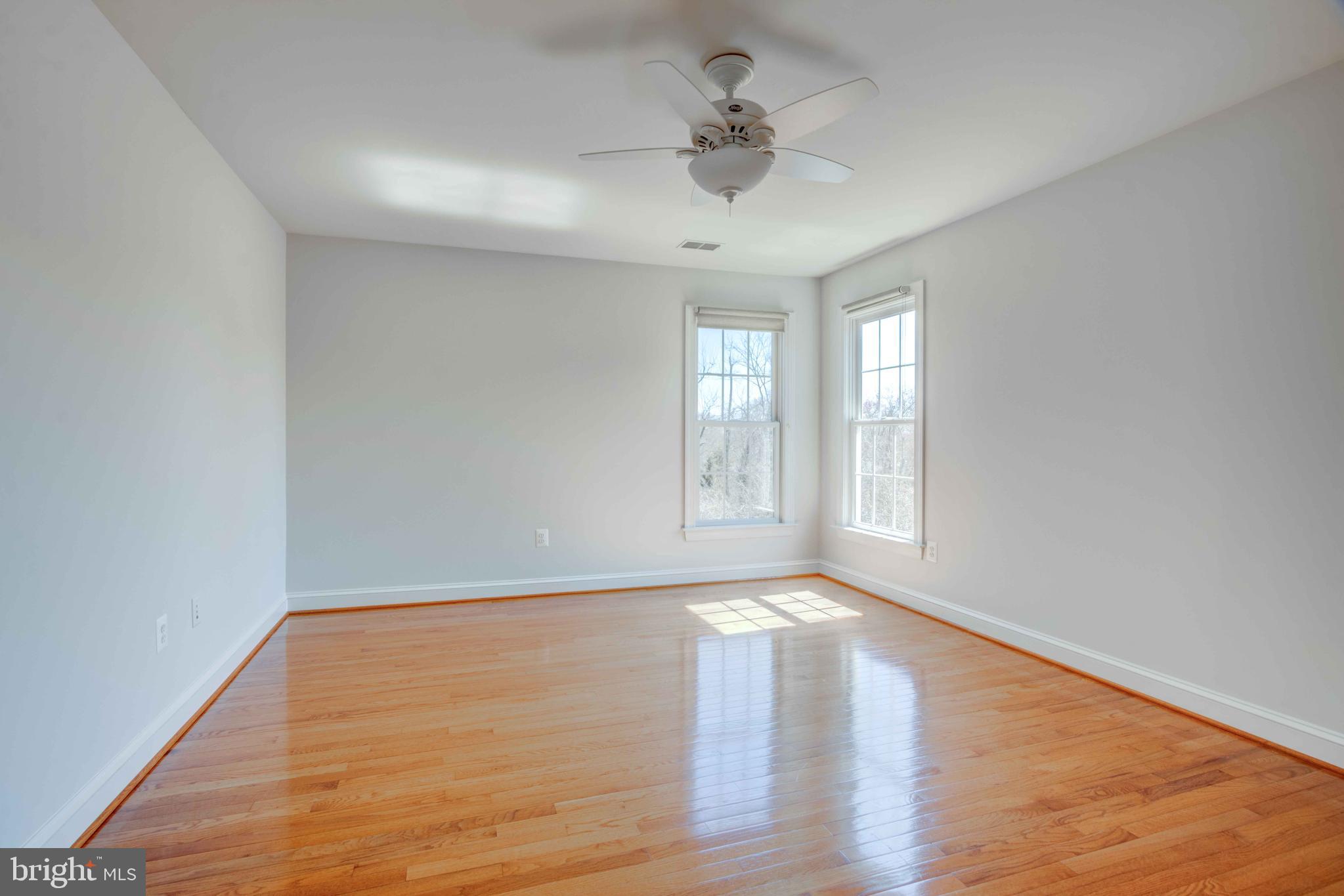 CARLEE MANOR - Residential