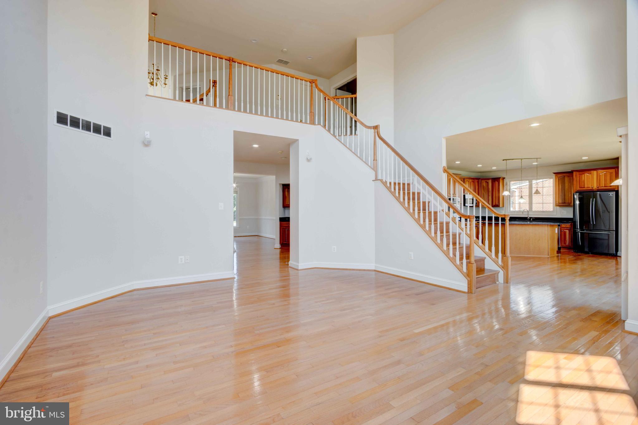 CARLEE MANOR - Residential