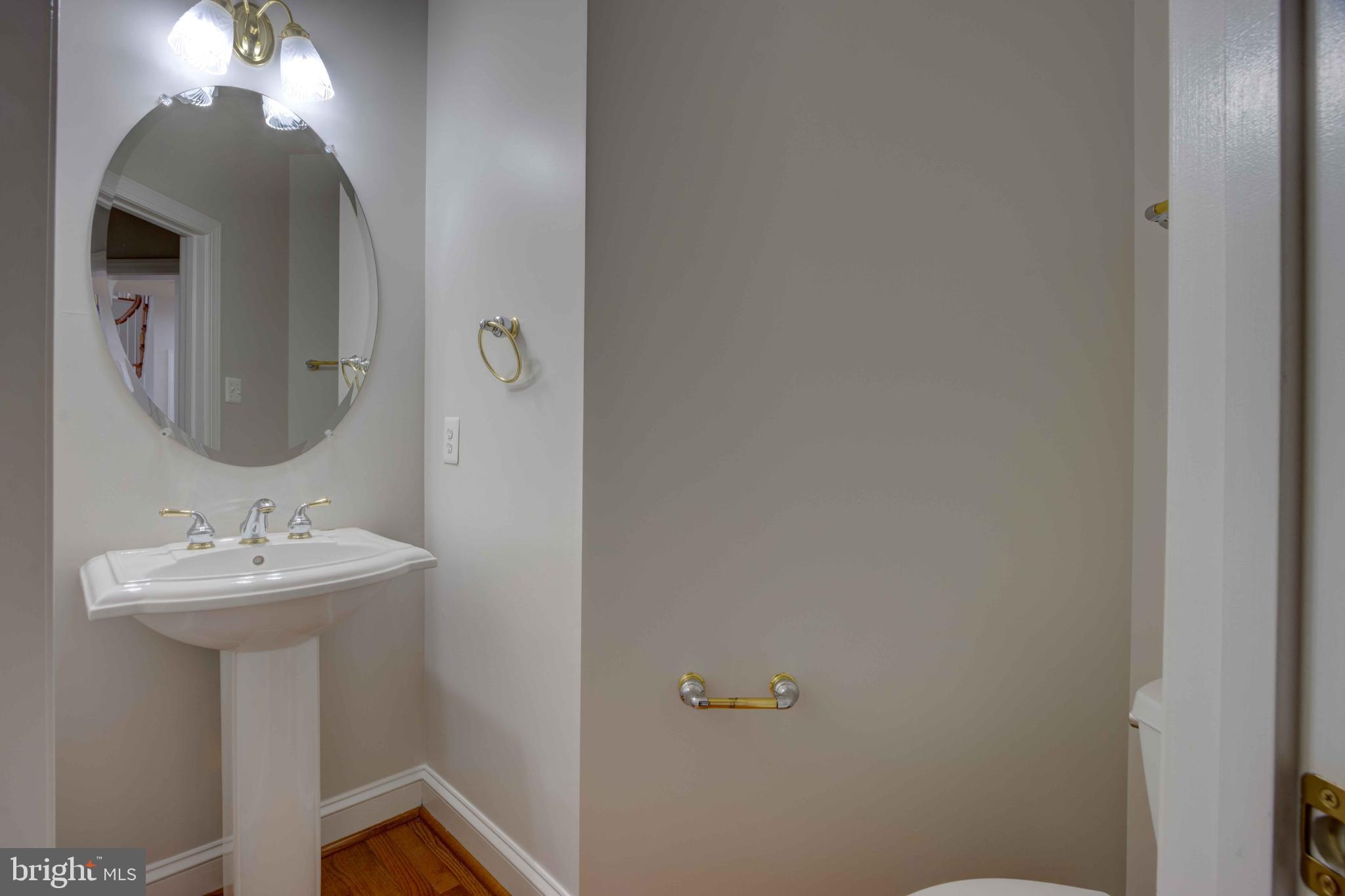 CARLEE MANOR - Residential