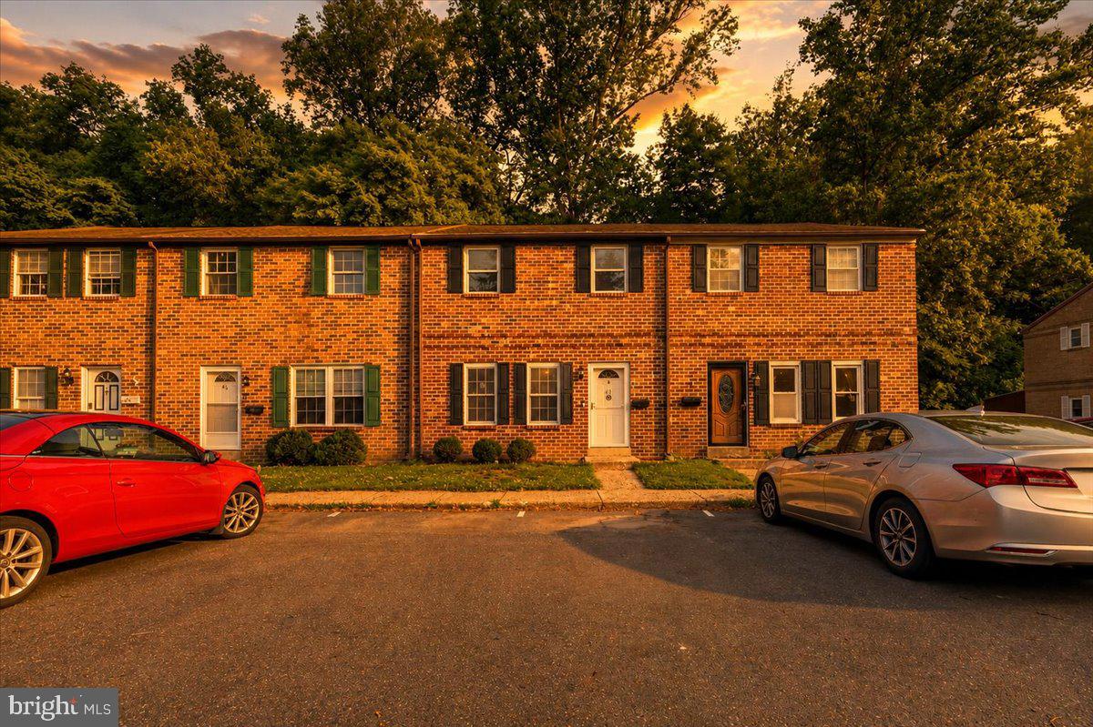 61 CONSTITUTION AVENUE