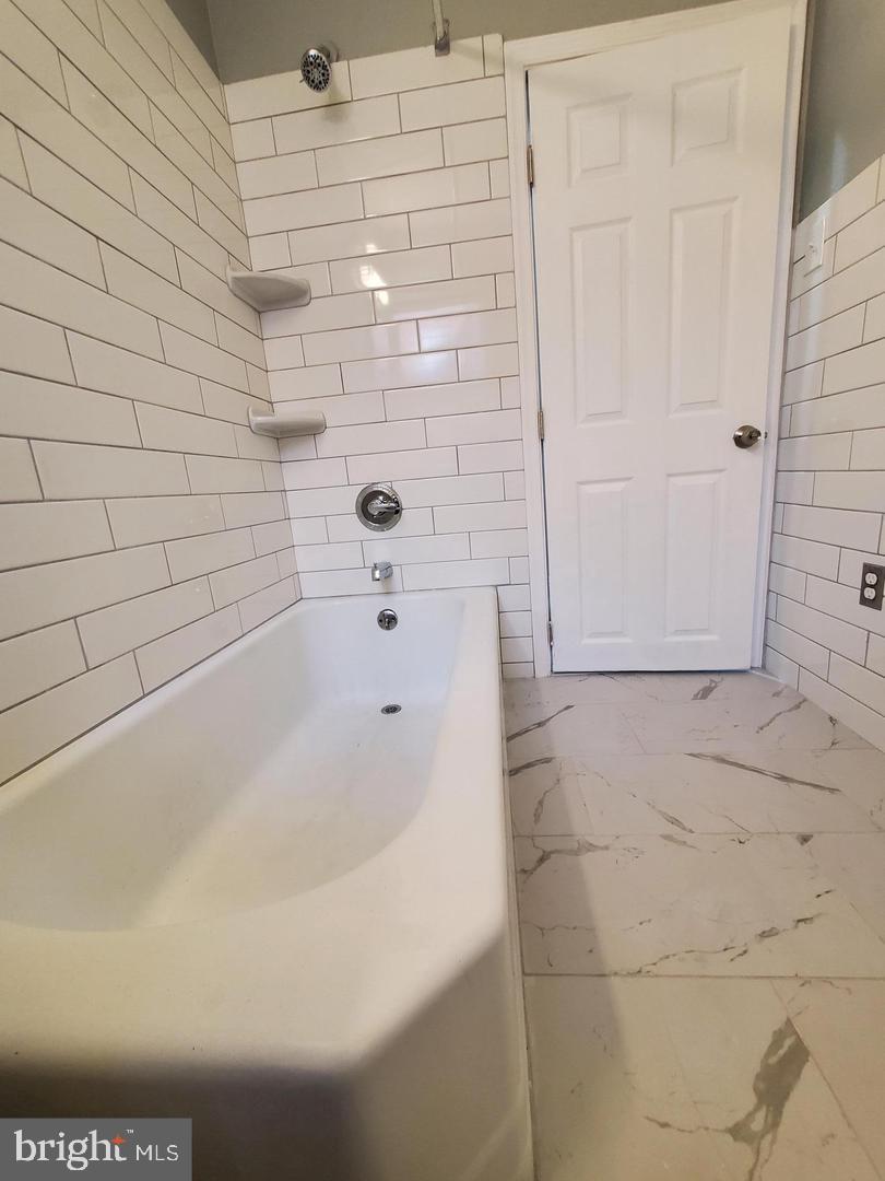 GRAYS FERRY - Residential Lease