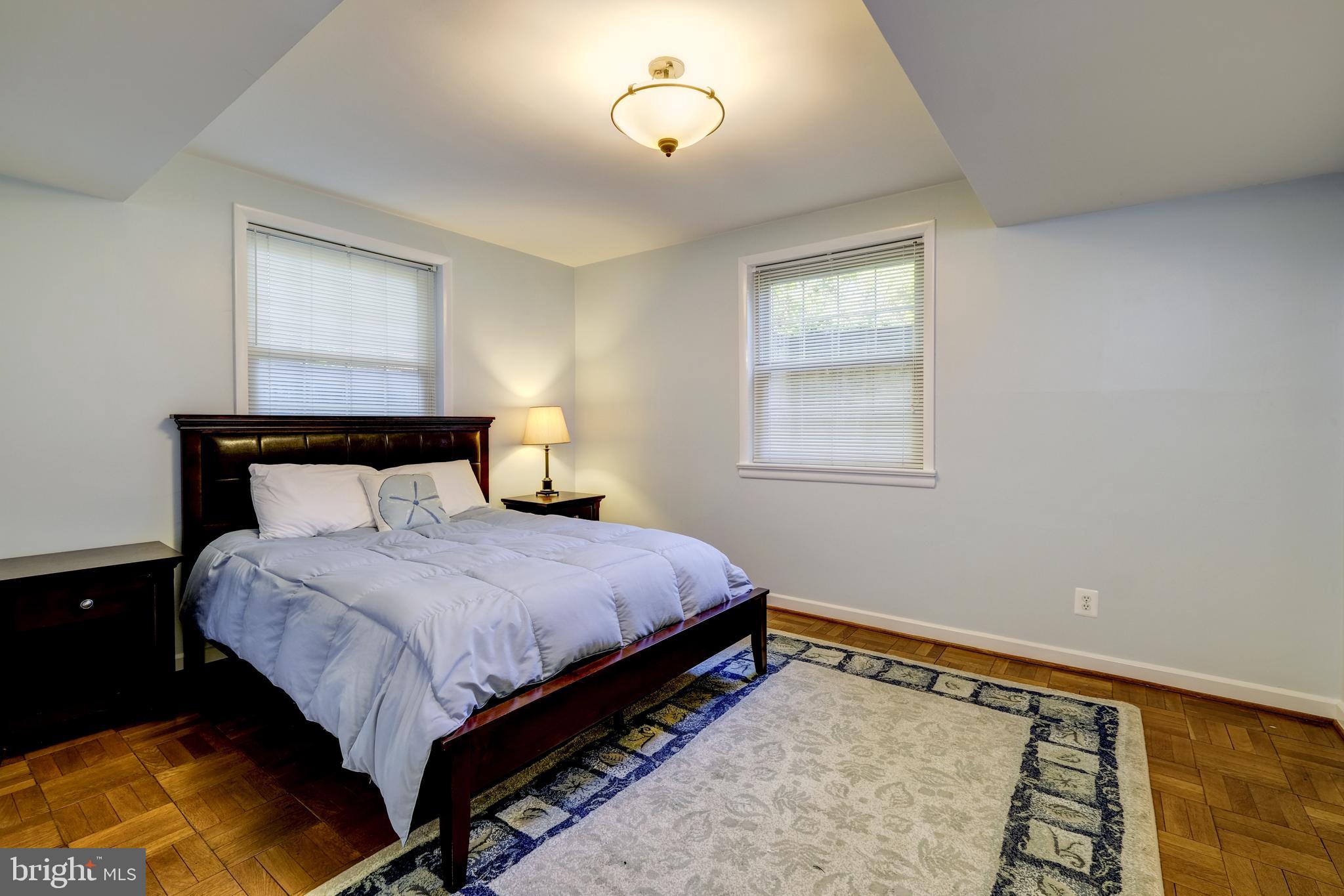 AURORA HILLS - Residential