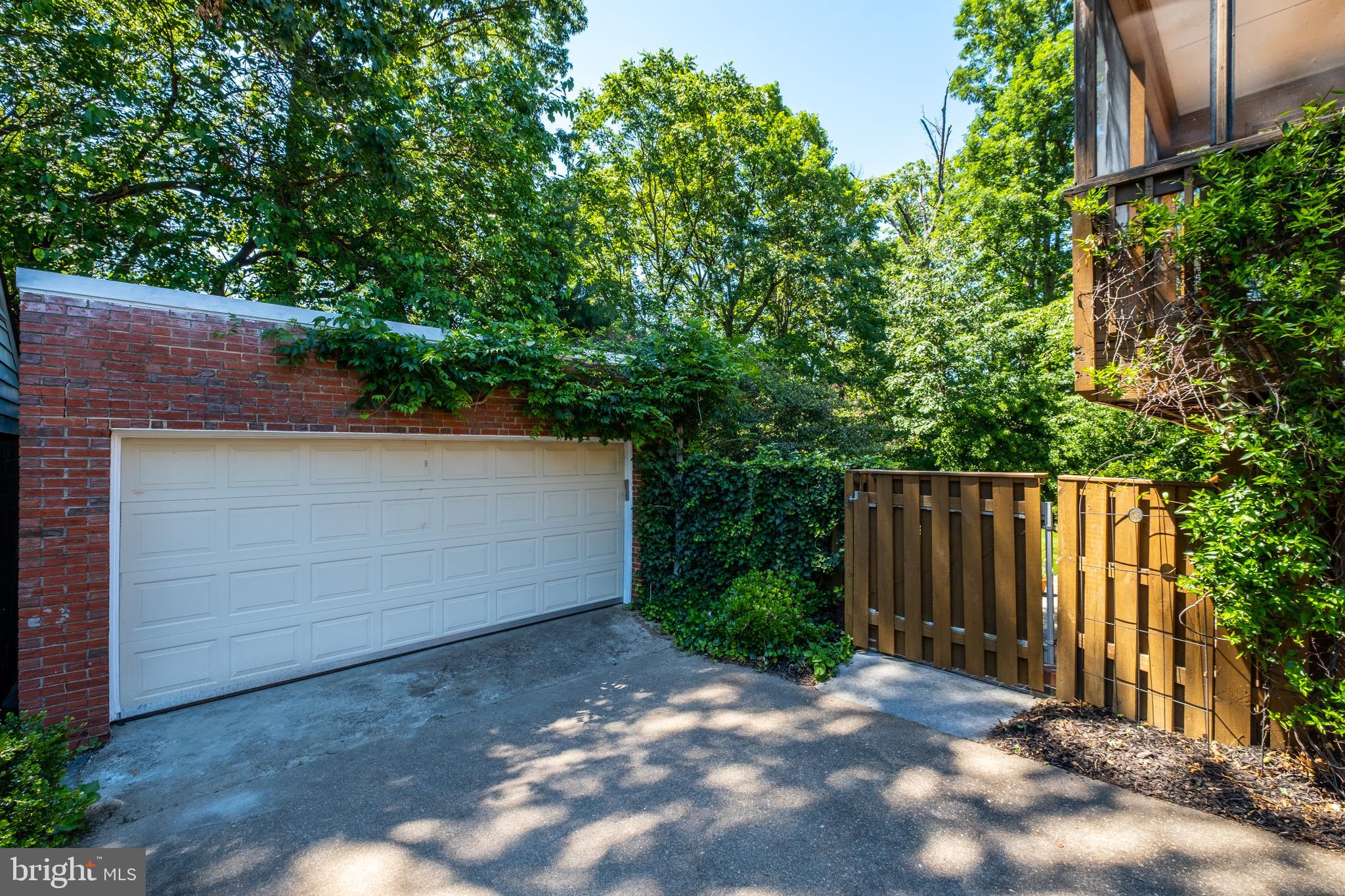 AURORA HILLS - Residential