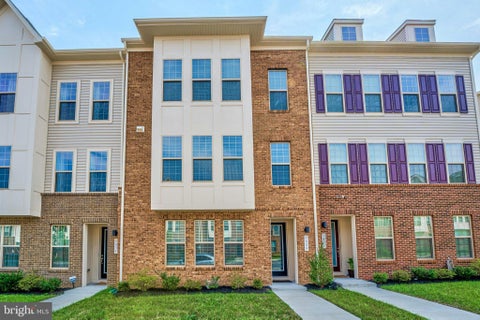 Photo of 1629 Field Sparrow Terrace NE, LEESBURG, VA 20176 (MLS # VALO2137404)