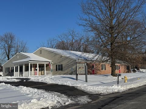 Photo of 625 Chambers Road, YORK, PA 17402 (MLS # PAYK2097370)