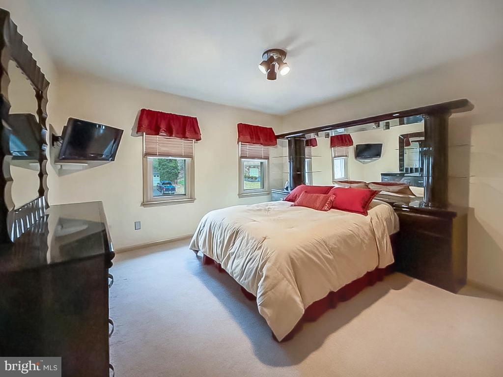 SWEETWATER FARMS - Residential