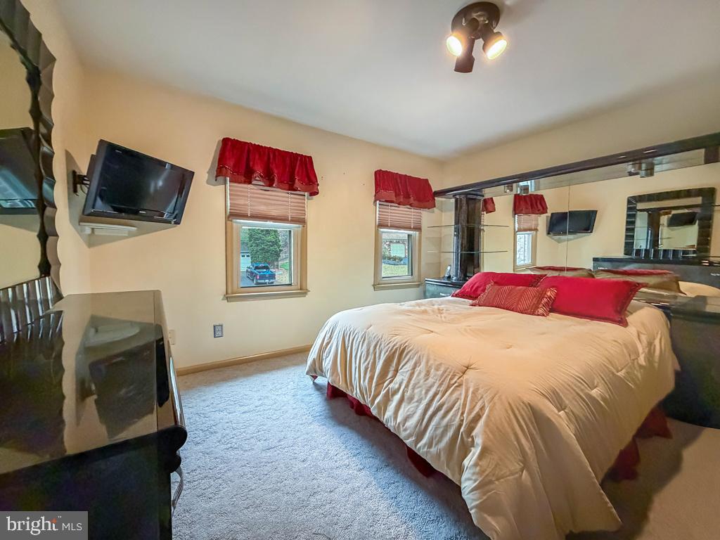 SWEETWATER FARMS - Residential