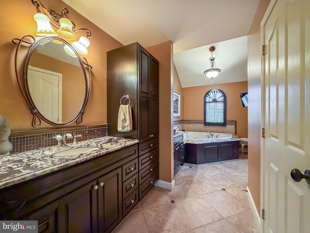 SWEETWATER FARMS - Residential