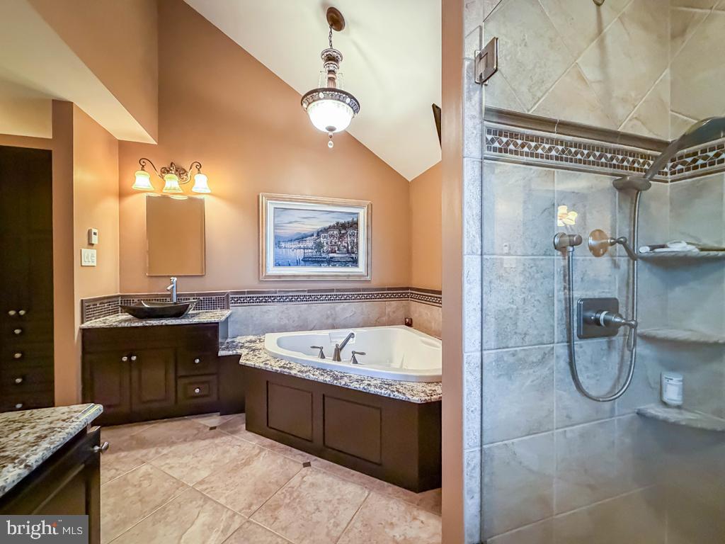 SWEETWATER FARMS - Residential