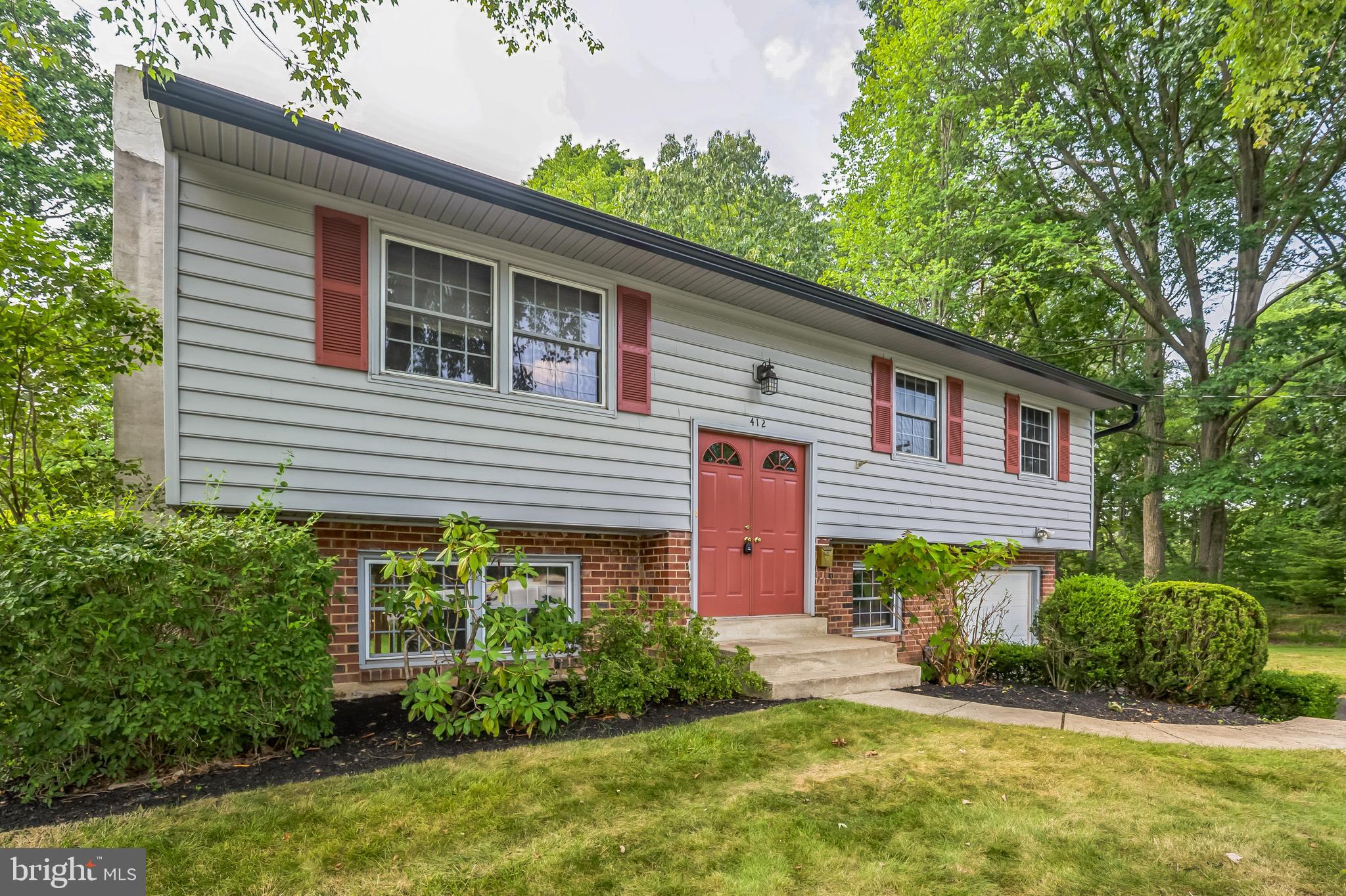 412 NORWAY DRIVE