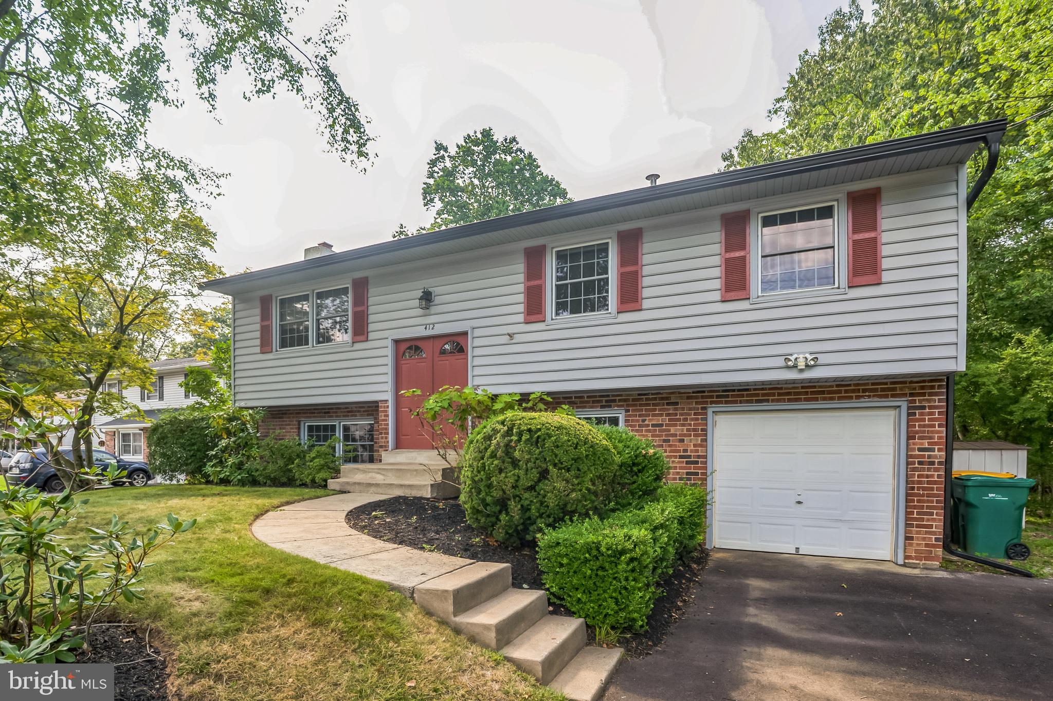 412 NORWAY DRIVE