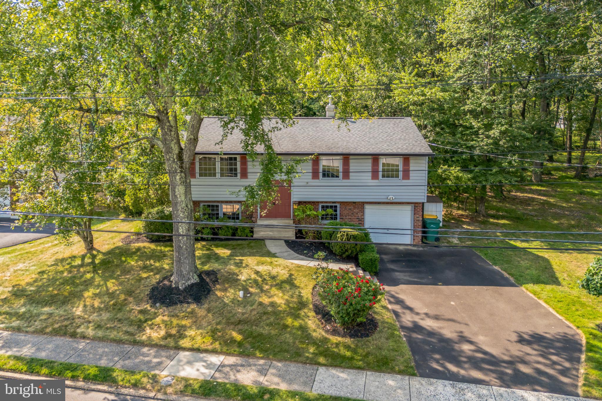 412 NORWAY DRIVE