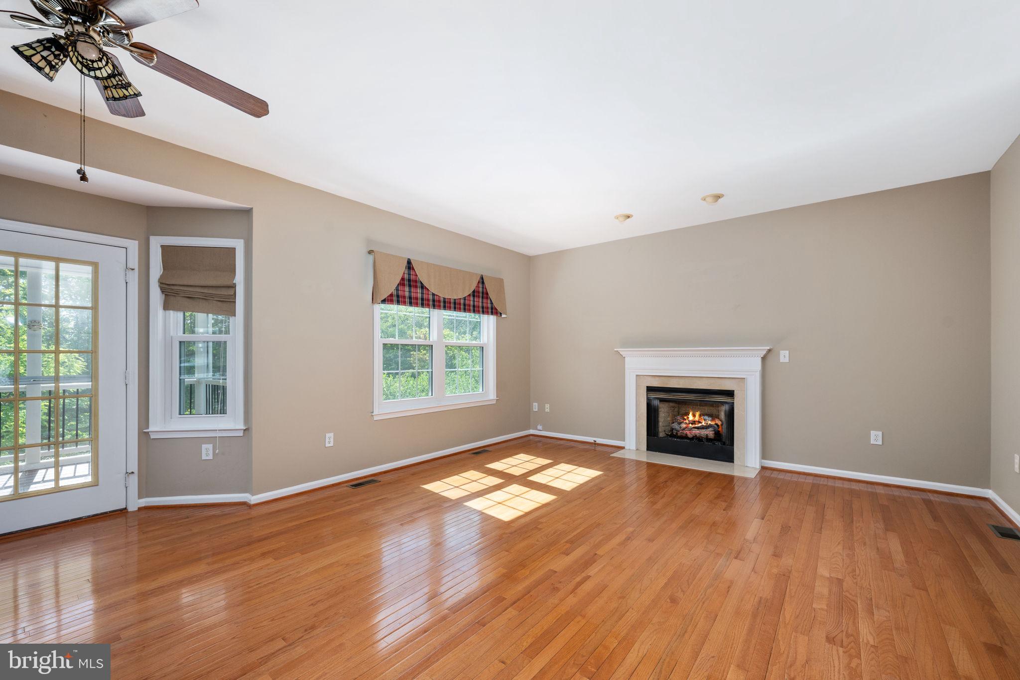 HAMPTON OAKS - Residential
