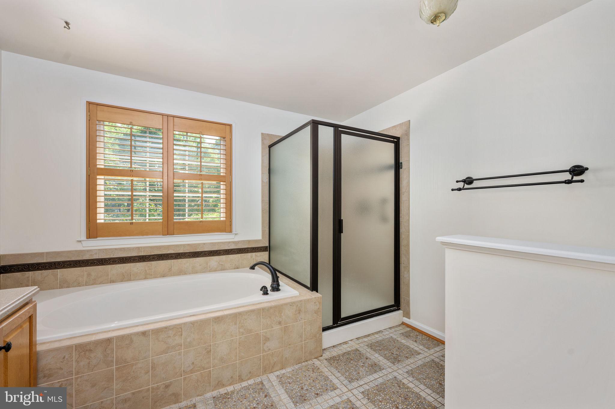 HAMPTON OAKS - Residential