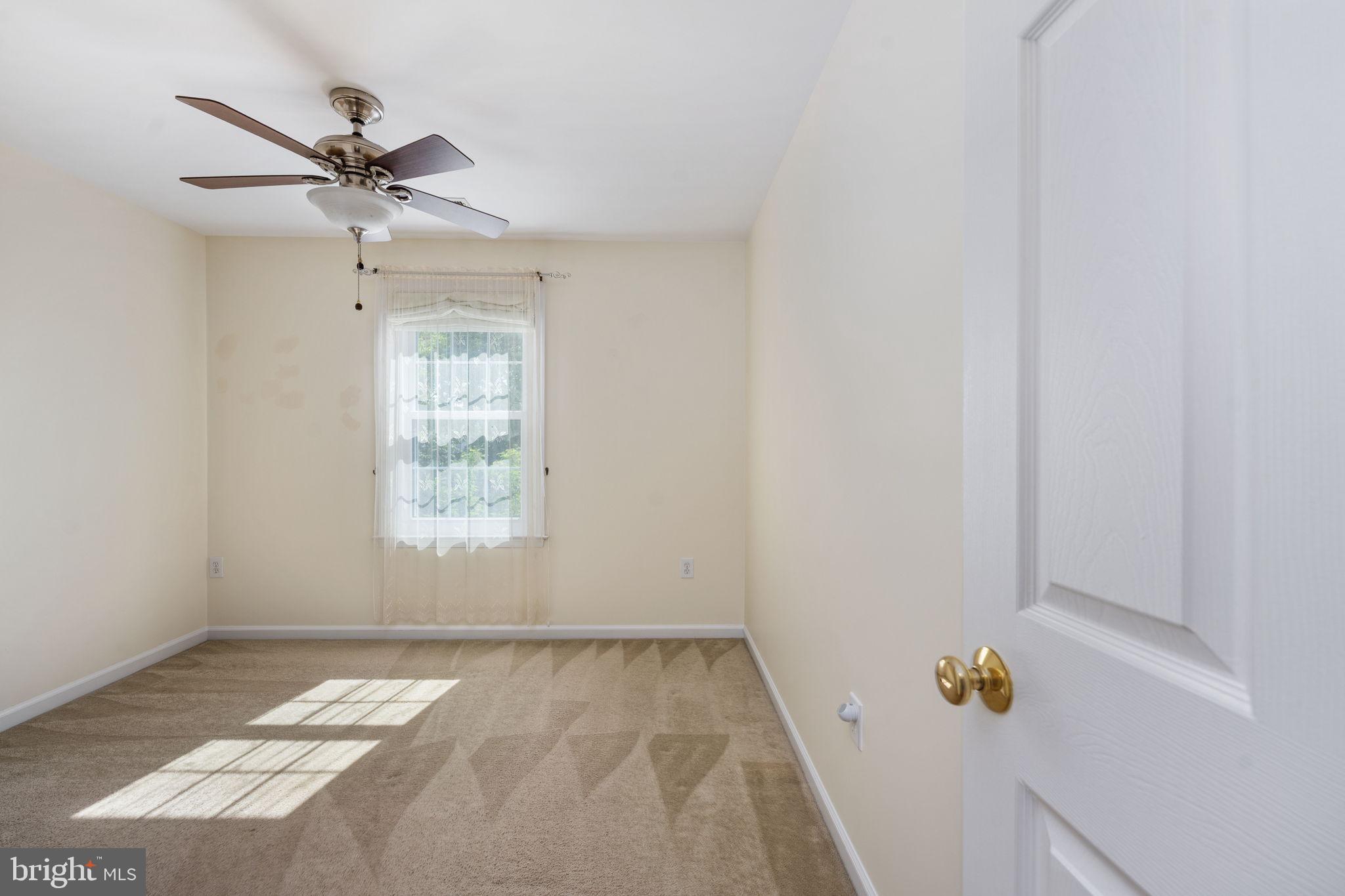 HAMPTON OAKS - Residential