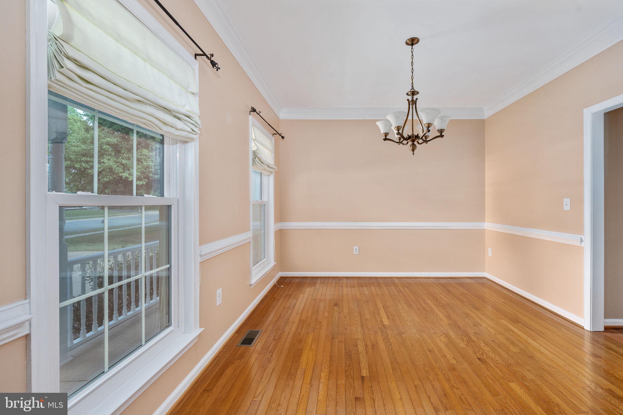 HAMPTON OAKS - Residential