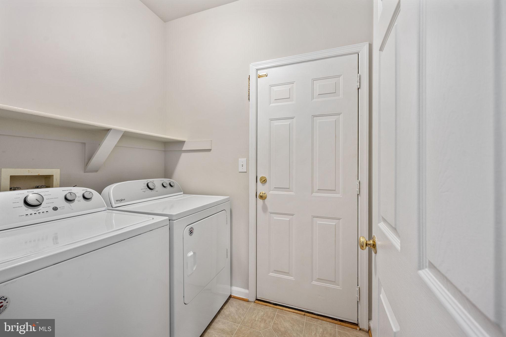 HAMPTON OAKS - Residential