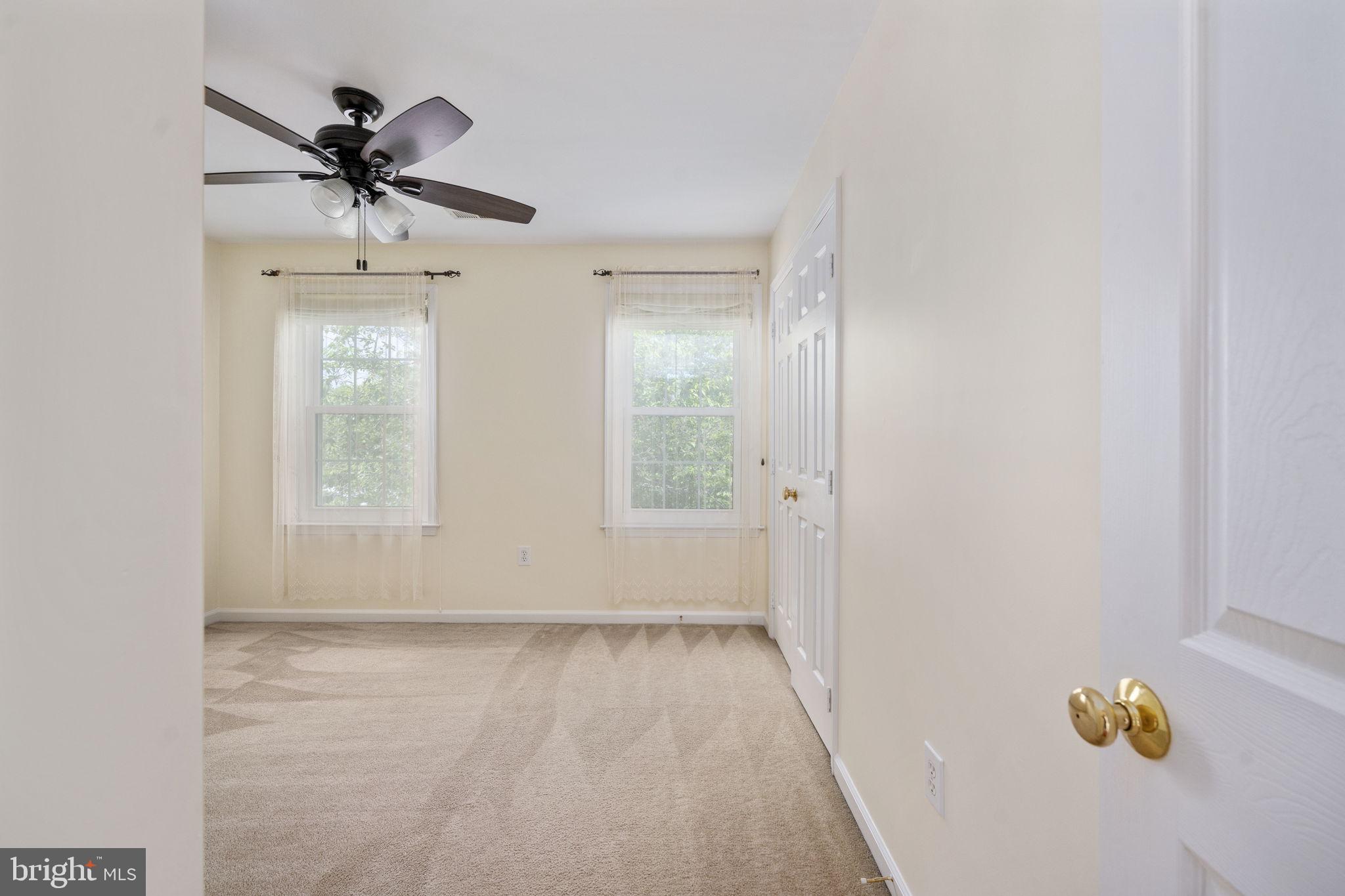 HAMPTON OAKS - Residential