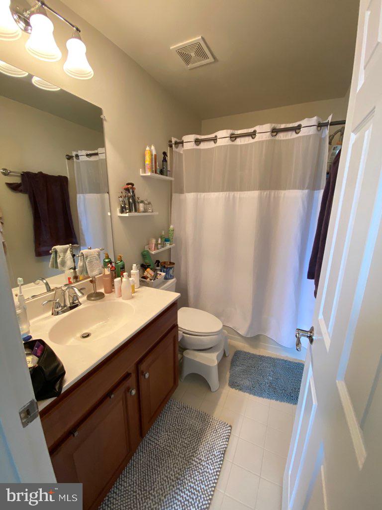 EAST GATE - Residential Lease