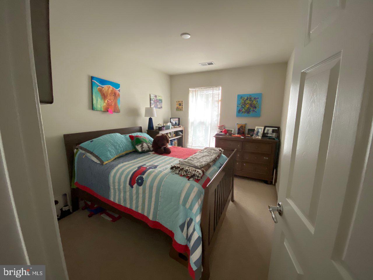 EAST GATE - Residential Lease