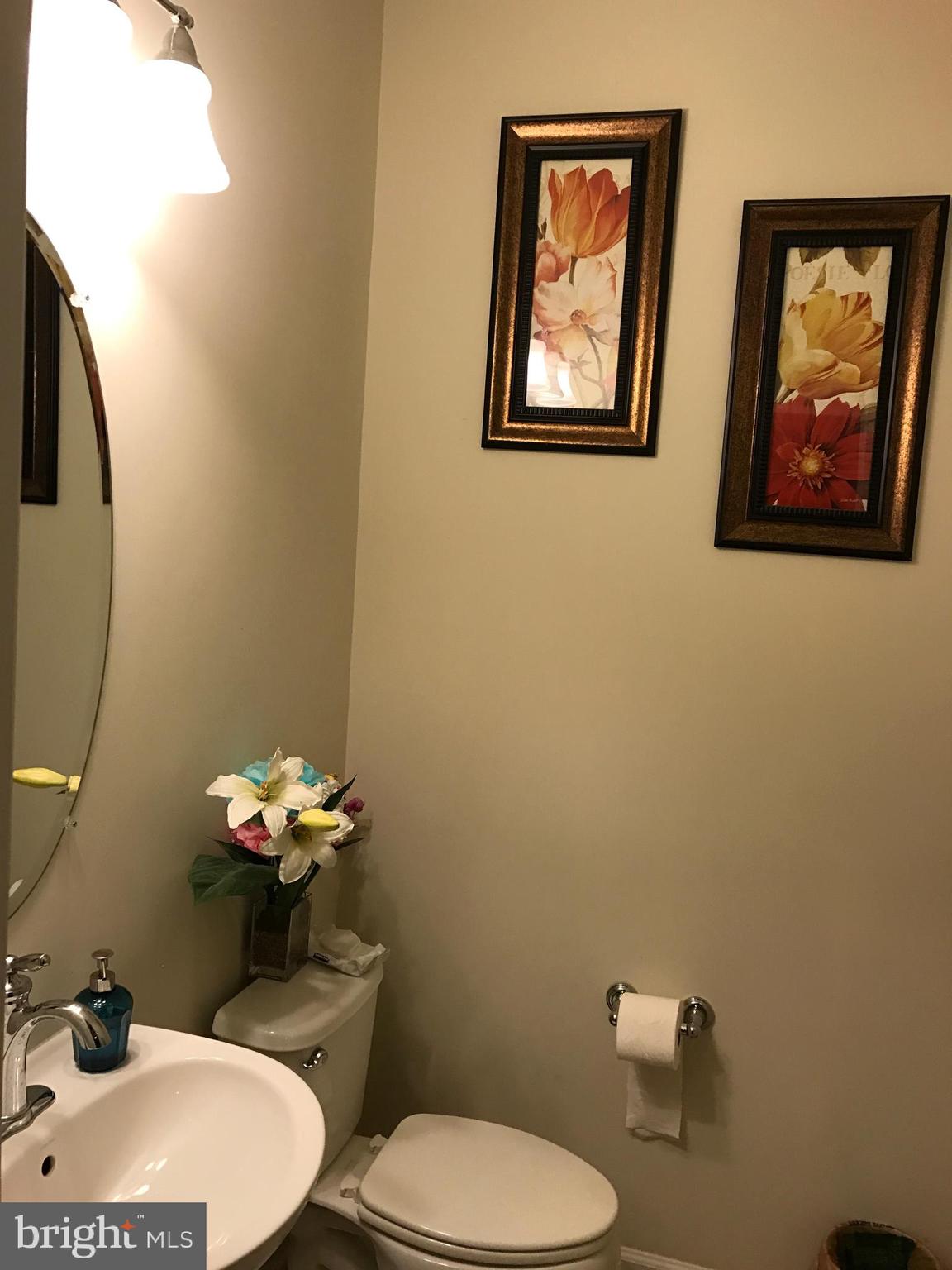 EAST GATE - Residential Lease