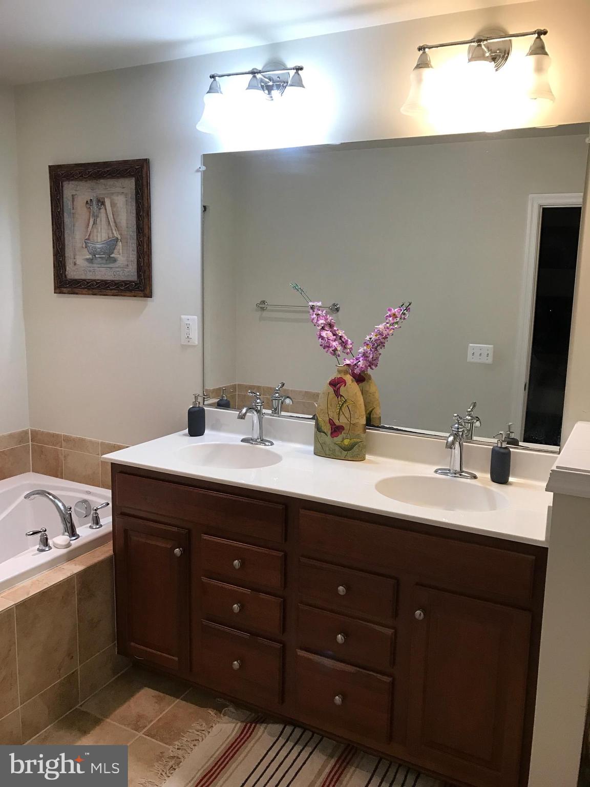 EAST GATE - Residential Lease