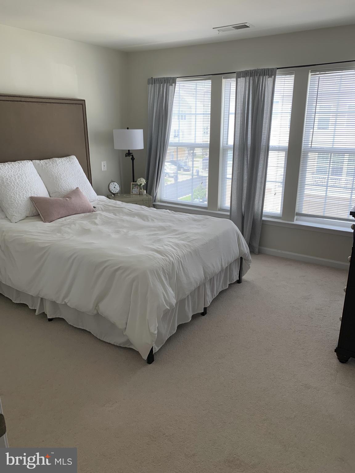 EAST GATE - Residential Lease