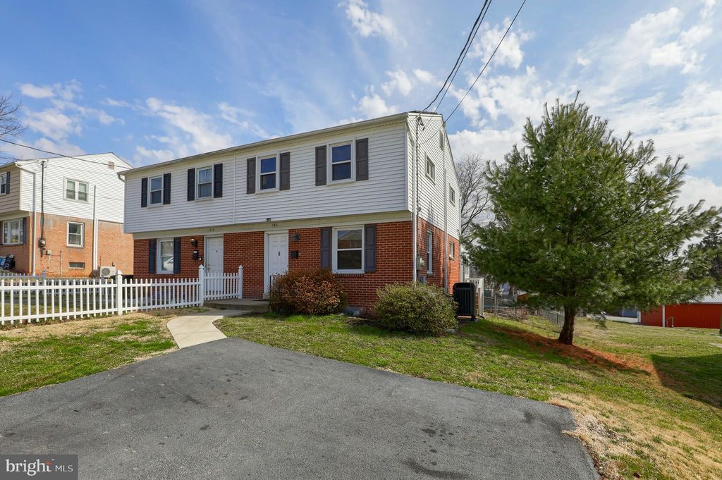 Photo of 346 MAPLE ST, COLUMBIA, PA 17512 (MLS # PALA2030276)