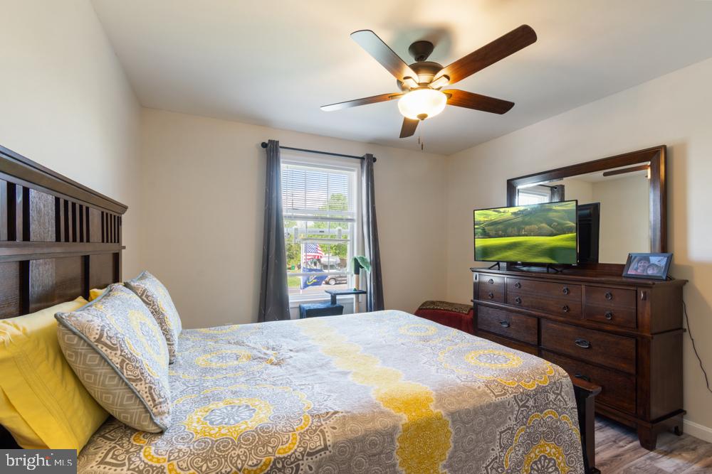 LAKE HERITAGE - Residential
