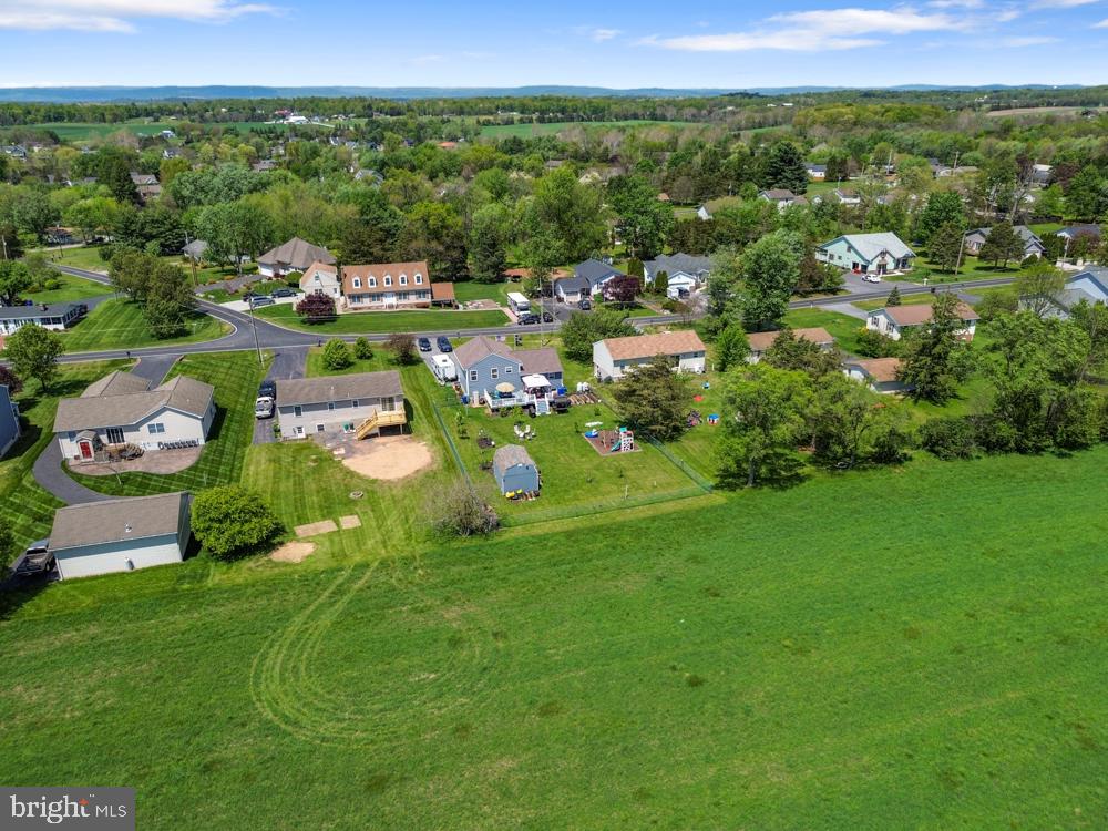 LAKE HERITAGE - Residential
