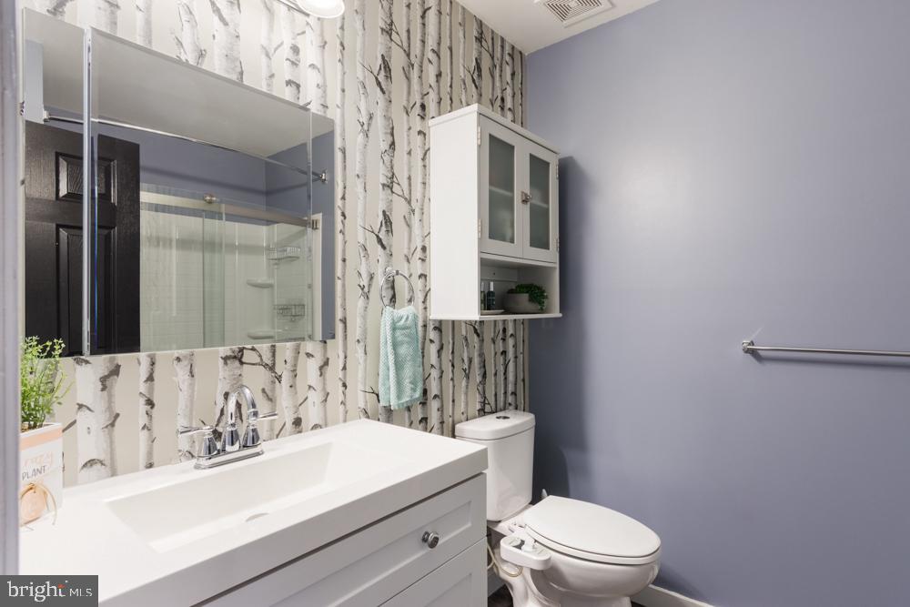 LAKE HERITAGE - Residential