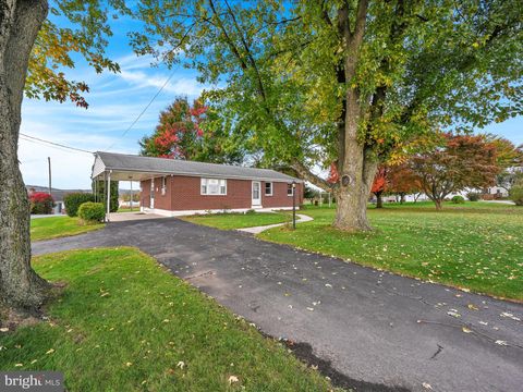 3041 S 5TH AVENUE MYERSTOWN PA 17067