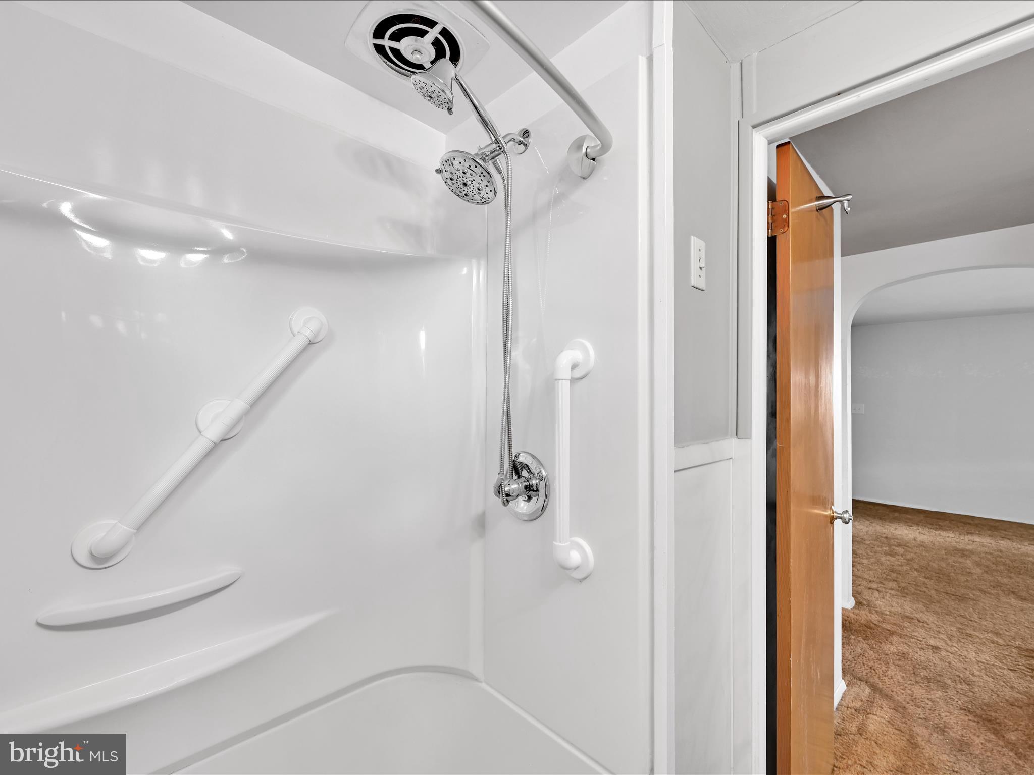 HILLCREST VIEW - Residential