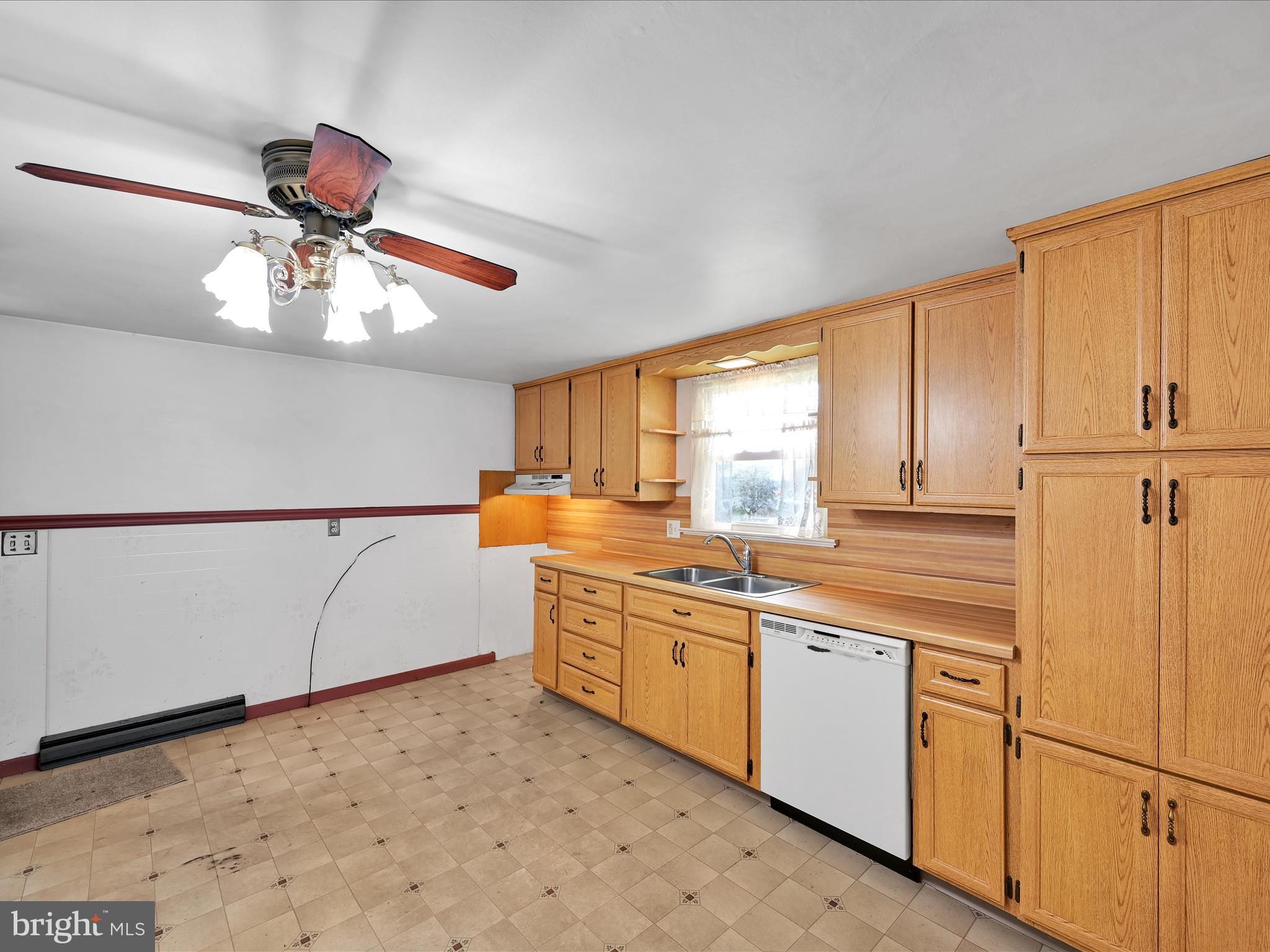 HILLCREST VIEW - Residential