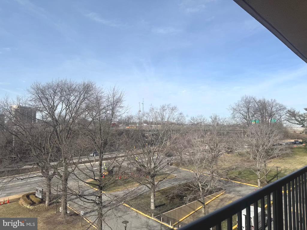 HORIZON HOUSE - Residential Lease