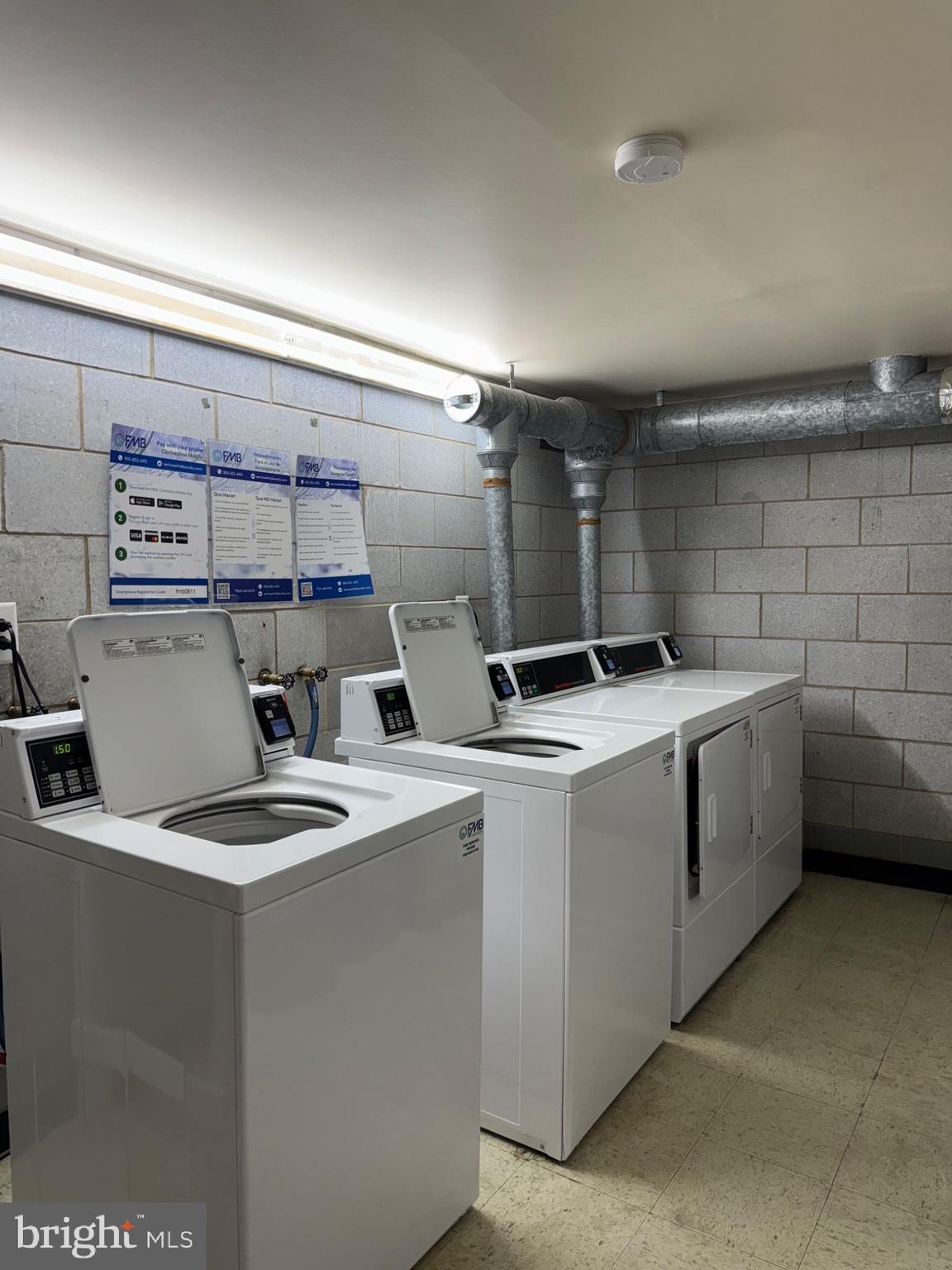 HORIZON HOUSE - Residential Lease