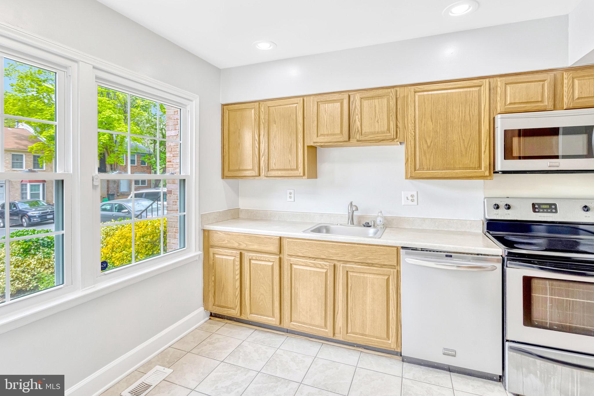 LAKE RIDGE - Residential