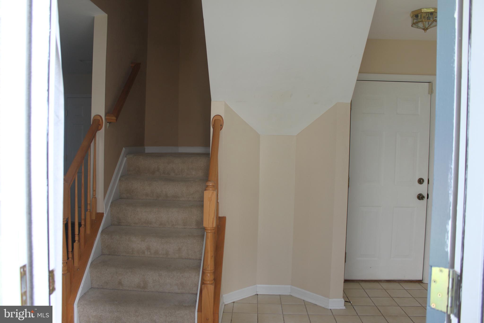 SIGNATURE AT BROADLANDS - Residential Lease