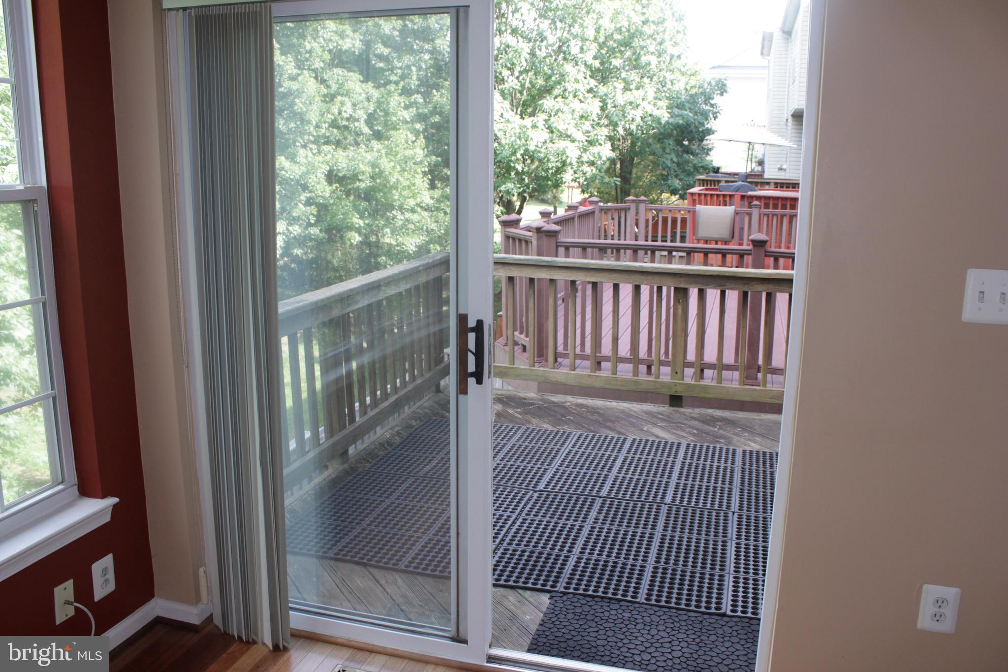 SIGNATURE AT BROADLANDS - Residential Lease