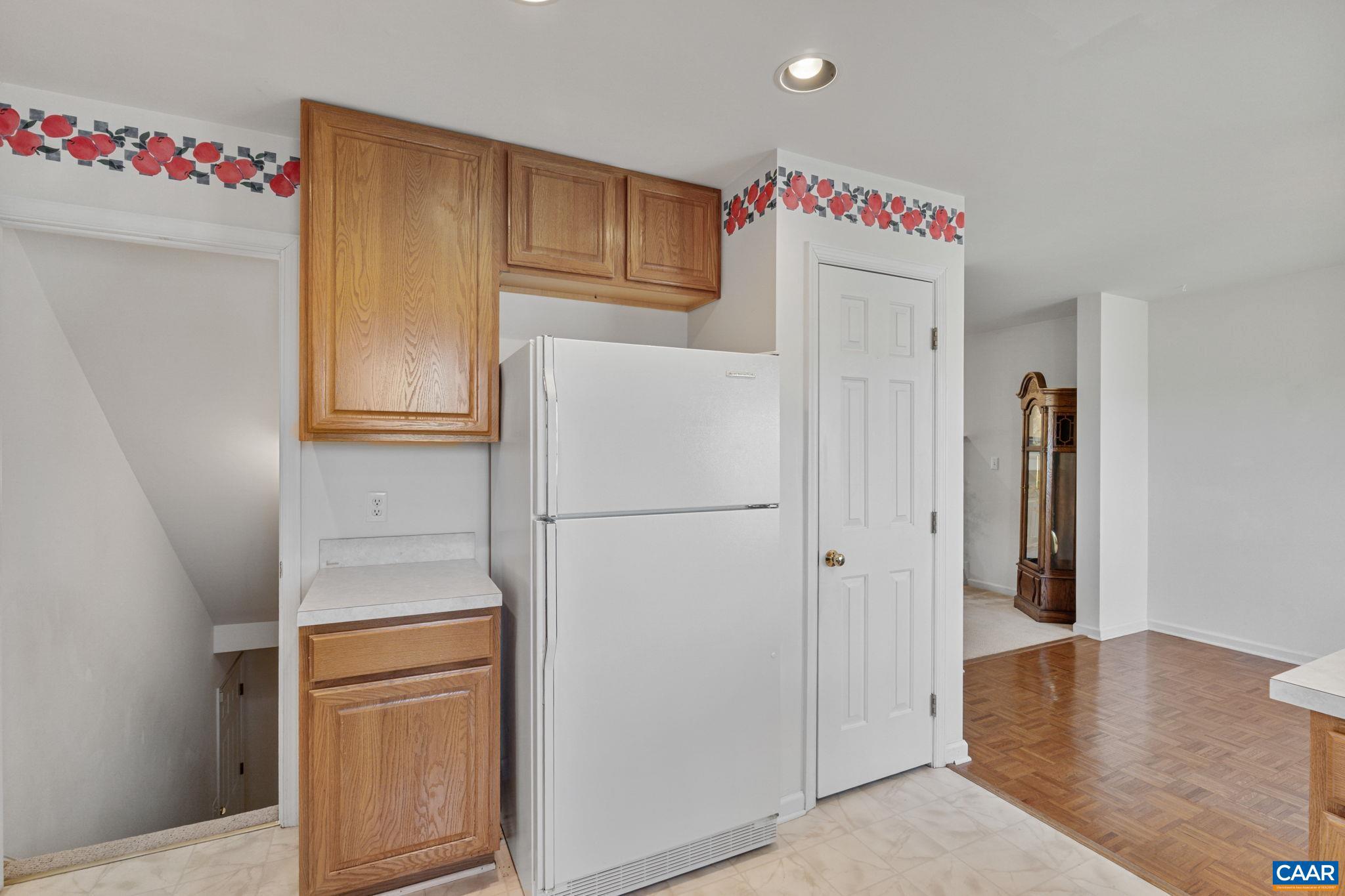 LAKE MONTICELLO - Residential