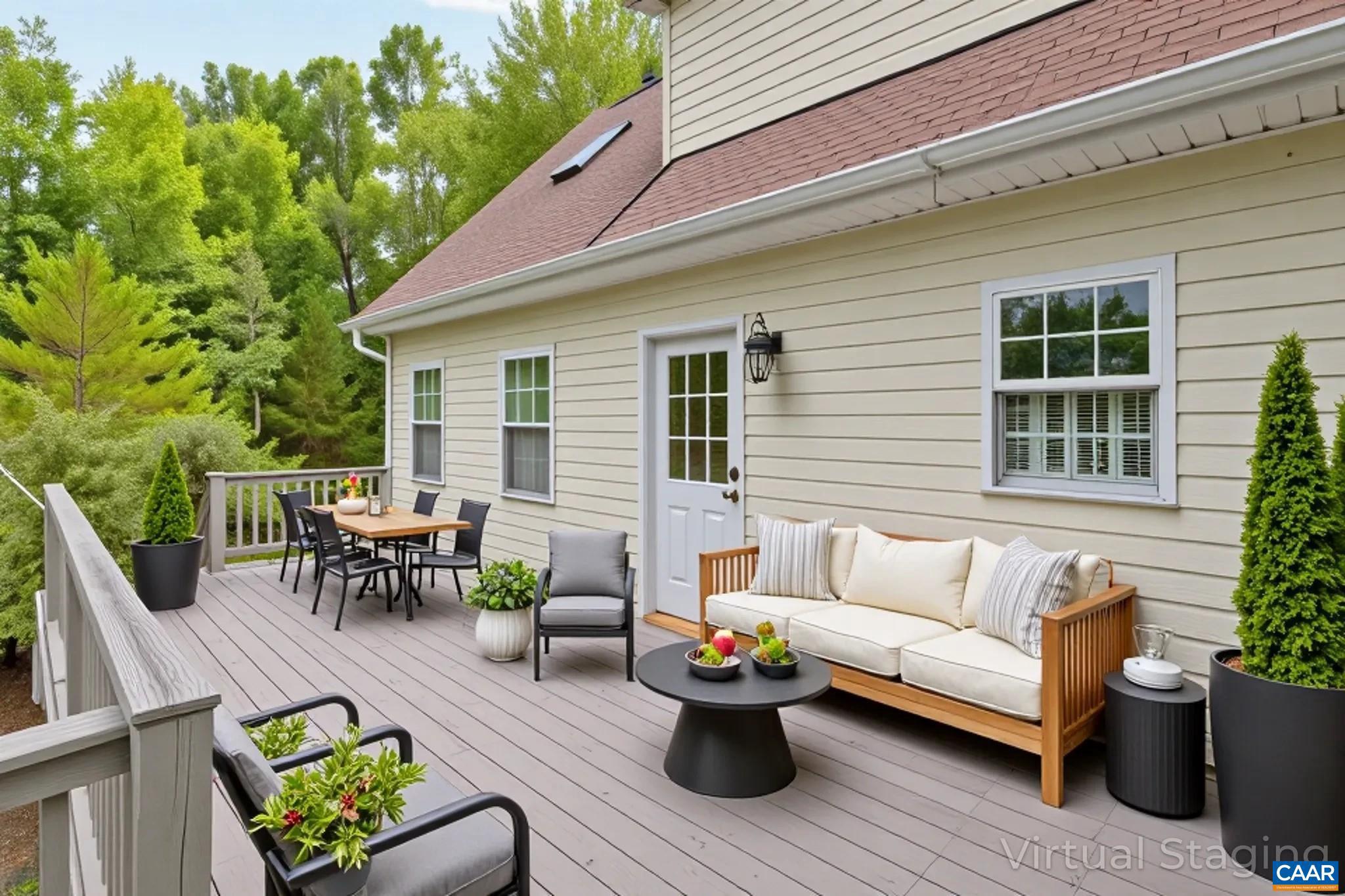 LAKE MONTICELLO - Residential