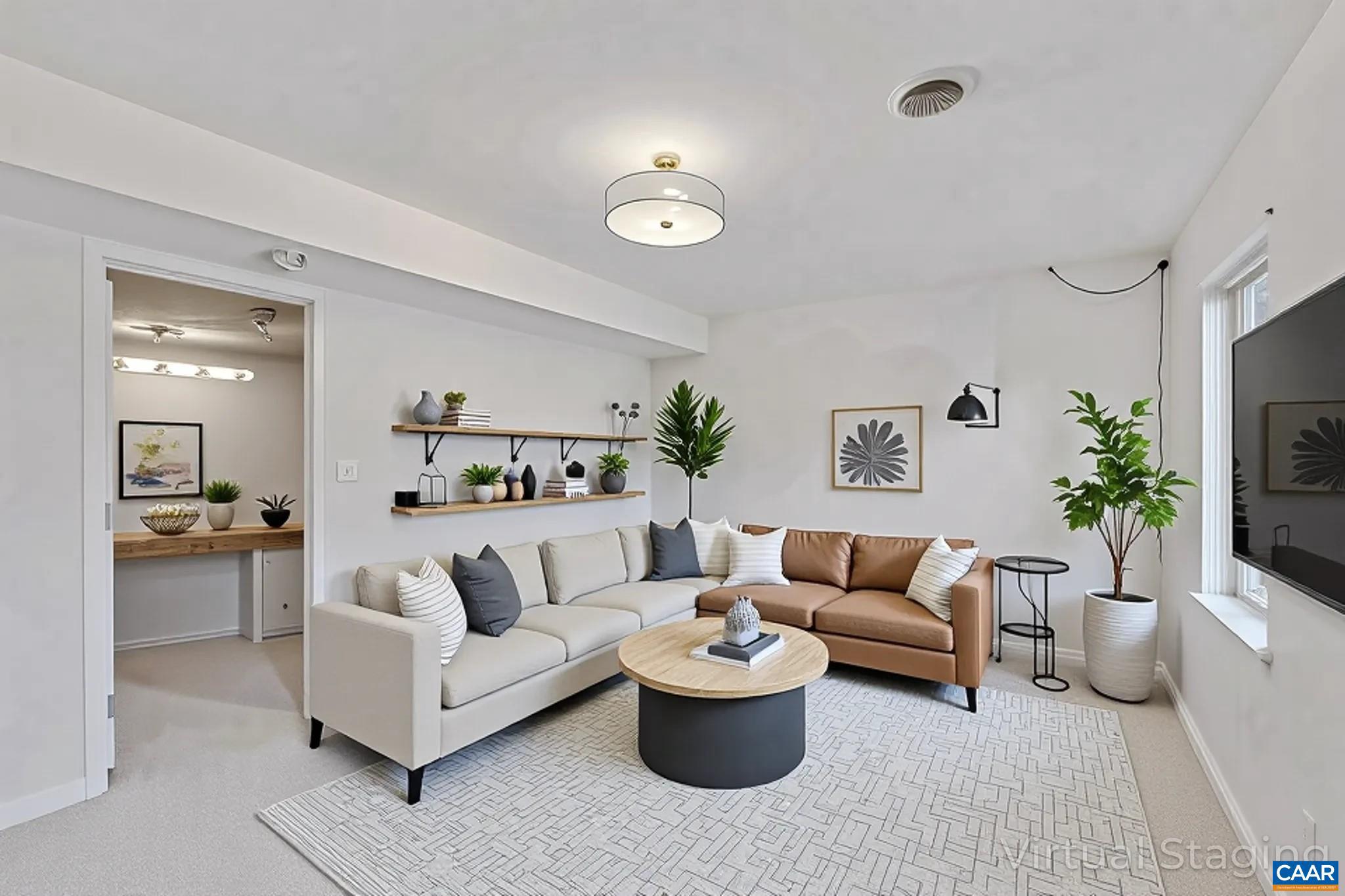 LAKE MONTICELLO - Residential