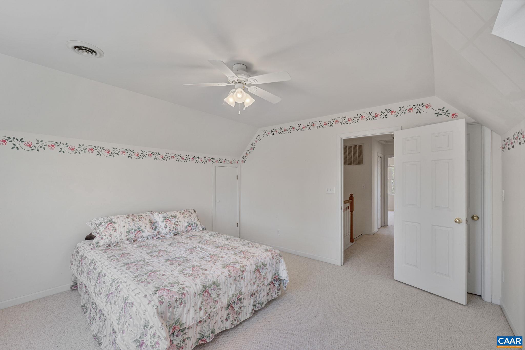 LAKE MONTICELLO - Residential