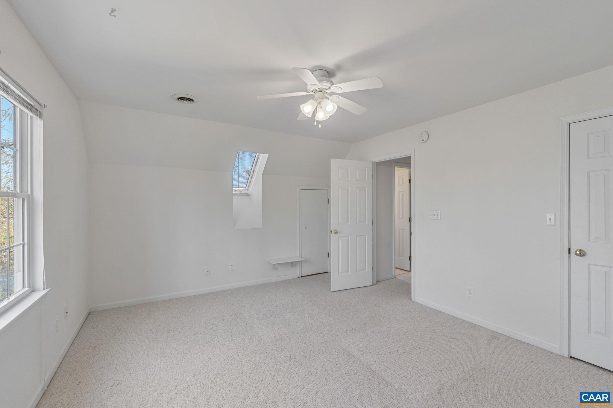 LAKE MONTICELLO - Residential