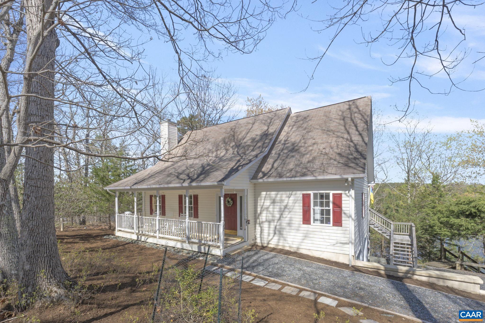 LAKE MONTICELLO - Residential