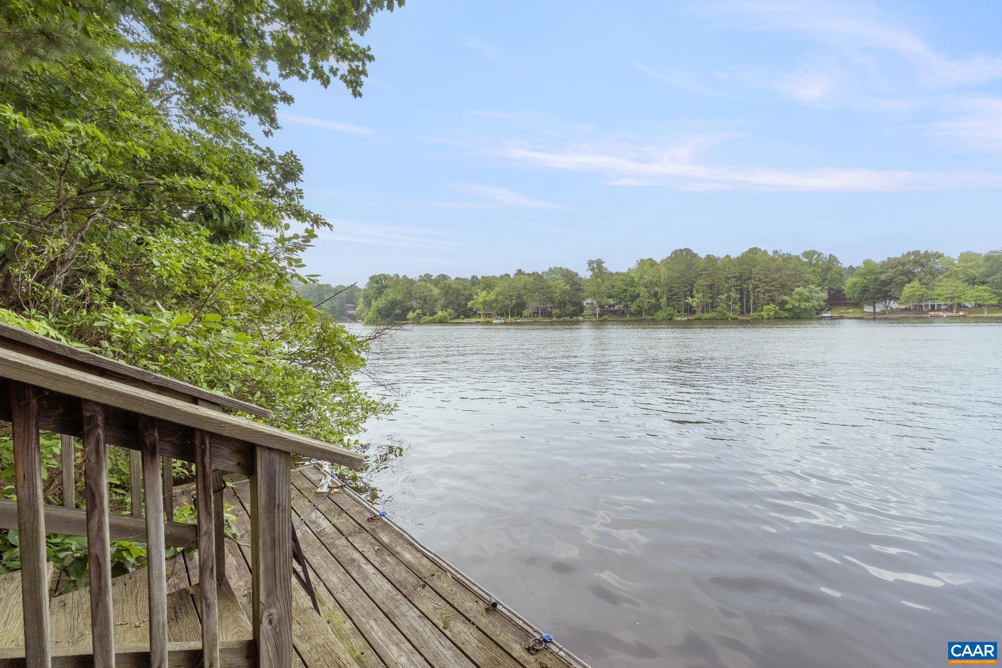 LAKE MONTICELLO - Residential