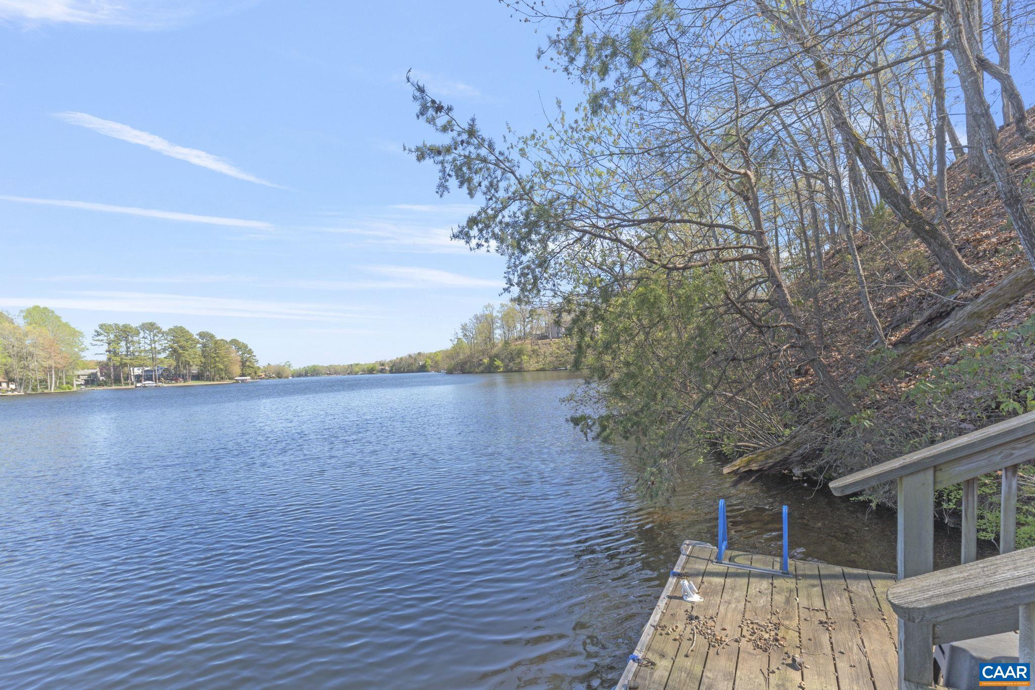 LAKE MONTICELLO - Residential